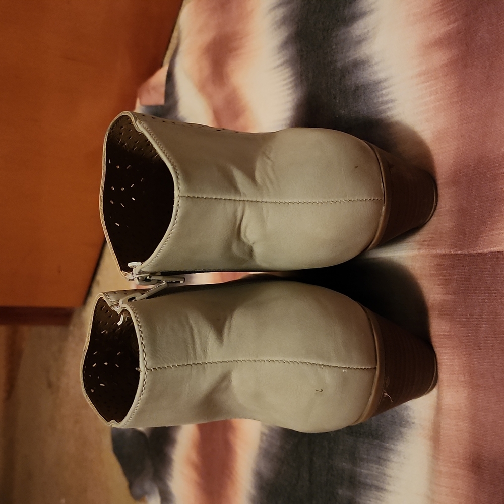 Booties - Picture 3 of 7